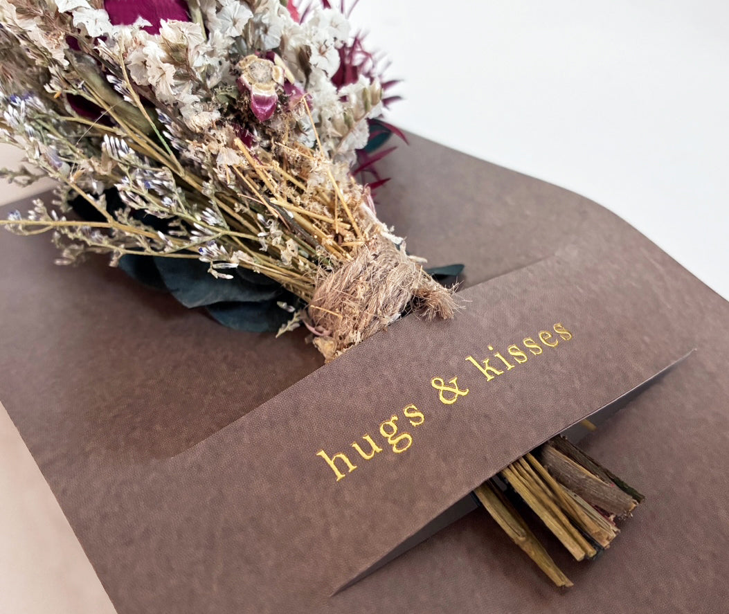 Hugs & Kisses Mini Bouquet Card | Dried Floral Greeting